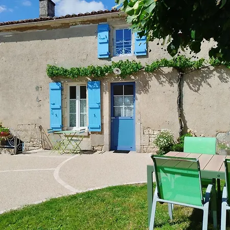 Le Logis De Bouillé-Courdault