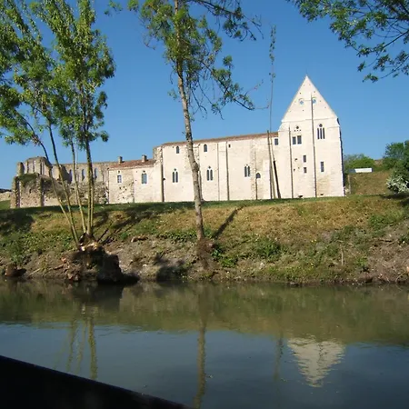 Le Logis De Bed & Breakfast 3*